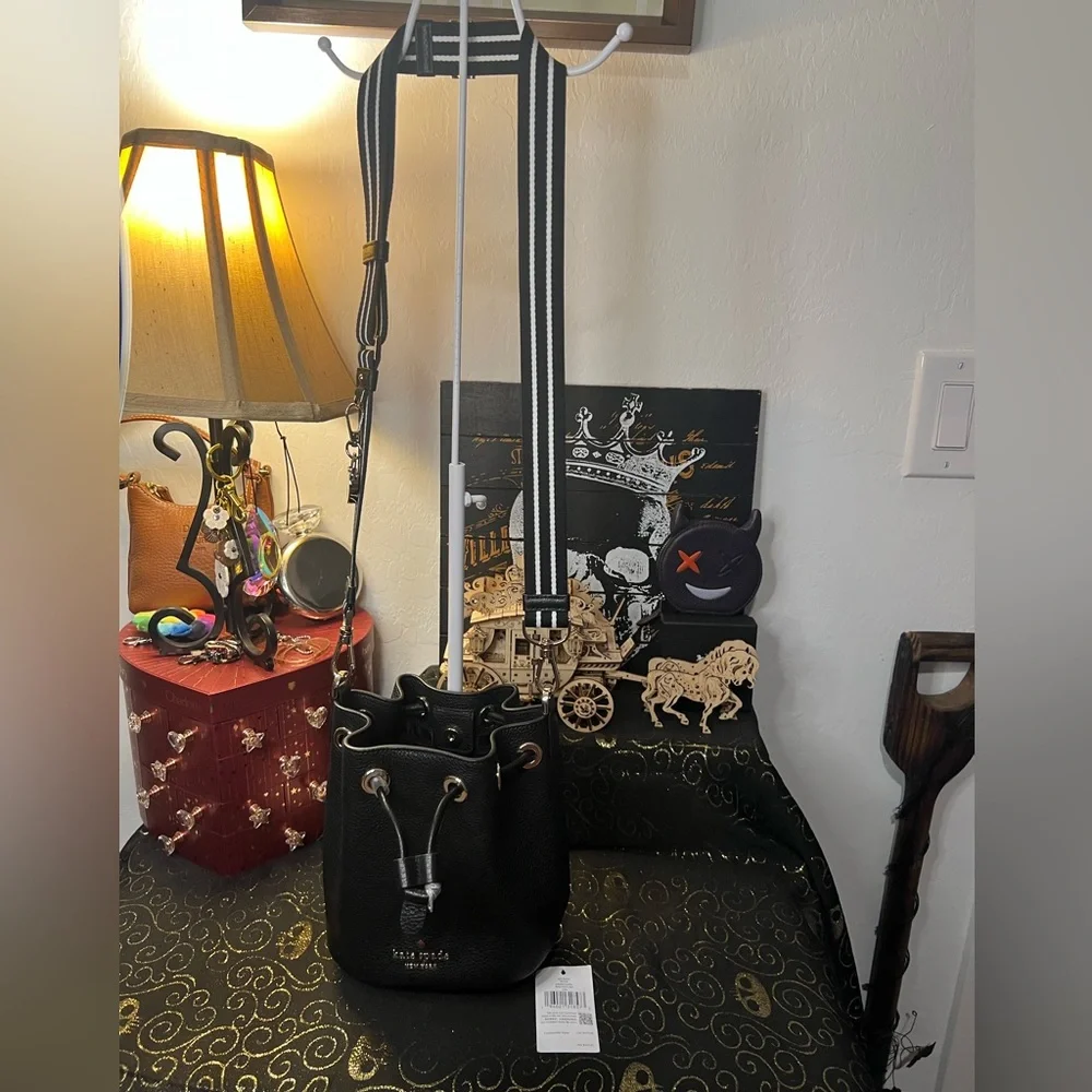Kate Spade Rosie black pebbled leather mini bucket bag KC740